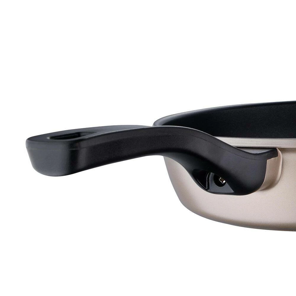 4 qt. Aluminum Saute Pan with Lid by BERGNER - Image 5