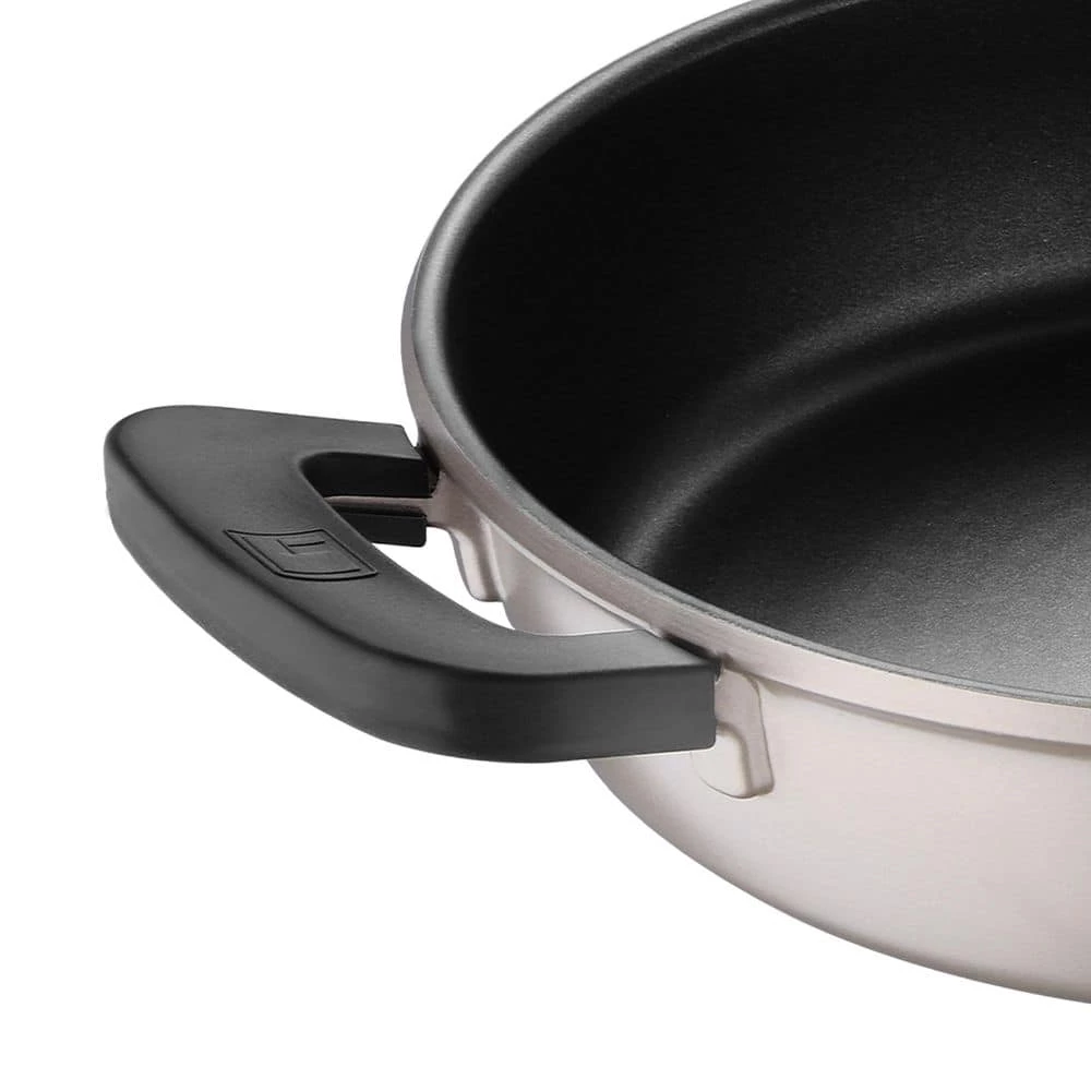 4 qt. Aluminum Saute Pan with Lid by BERGNER - Image 7