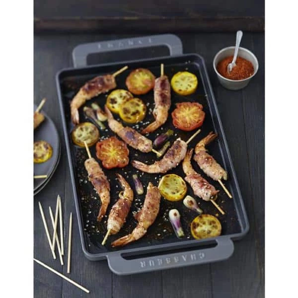 French Enameled 14 in. Rectangular Cast Iron Griddle in Caviar Grey by Chasseur - Image 3