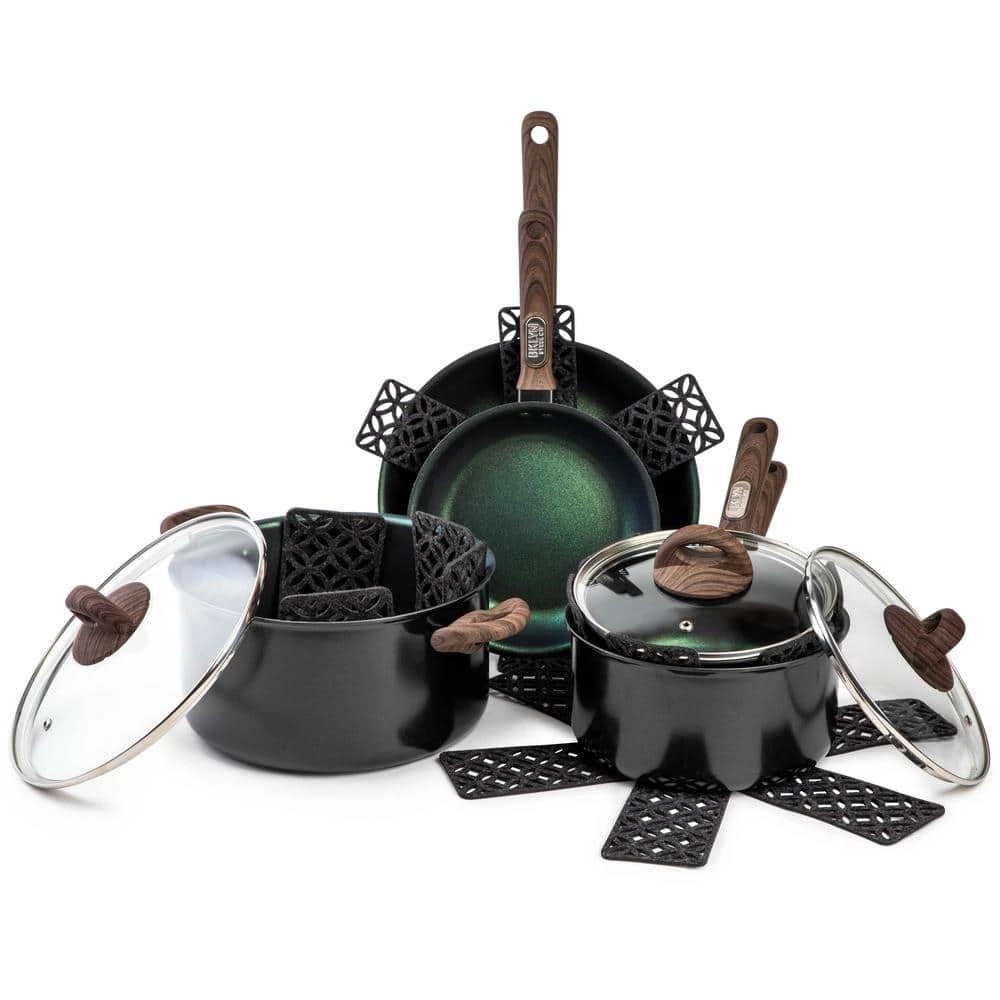Satellite 12-Piece Aluminum Nonstick Cookware Set in Emerald by Unbranded
