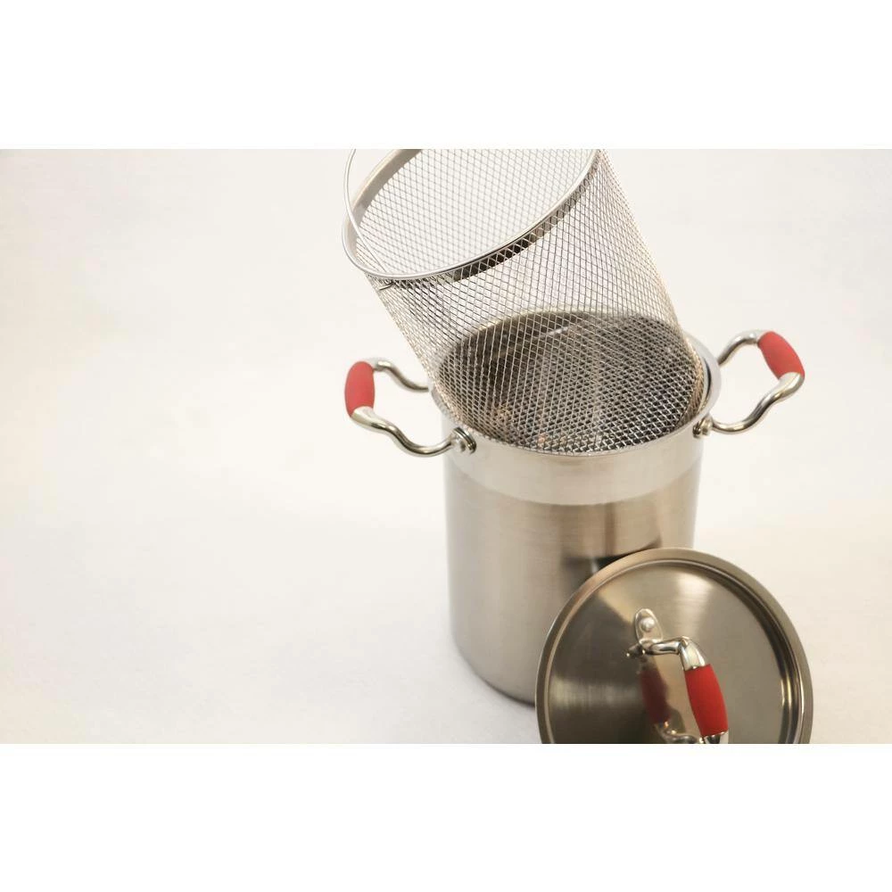 4.25 Qt. Professional Stainless Steel Vegetable Cooker with Wire Basket and Lid by ExcelSteel - Image 5
